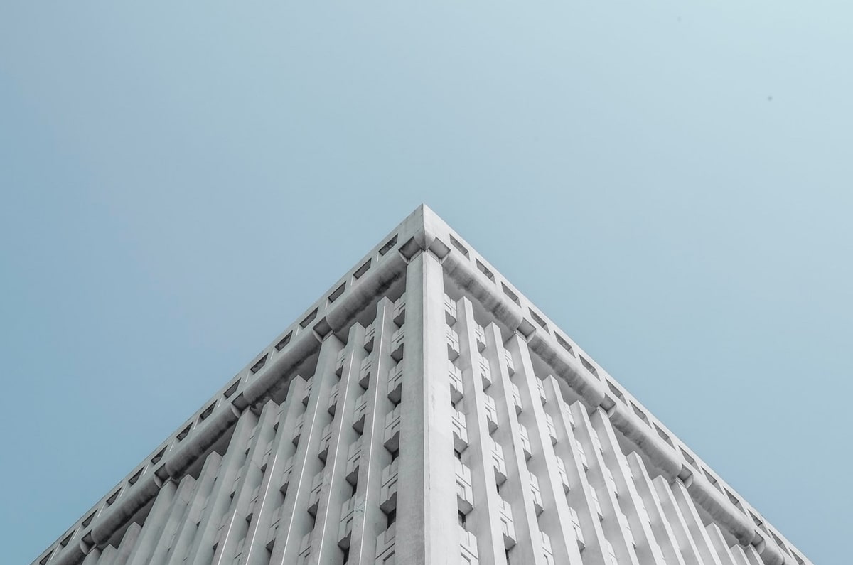 黄山地产广告雷人创意大赏:营销人的搏出位实战手册!